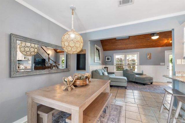 1635 College Pkwy, Gulf Breeze, FL 32563
