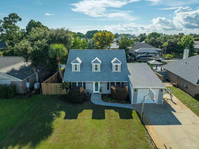 1635 College Pkwy, Gulf Breeze, FL 32563