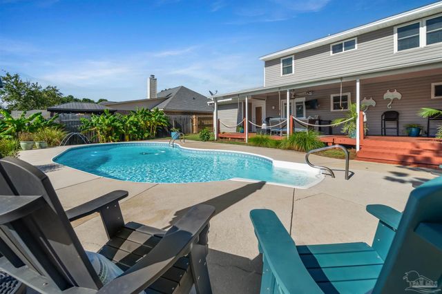 1635 College Pkwy, Gulf Breeze, FL 32563
