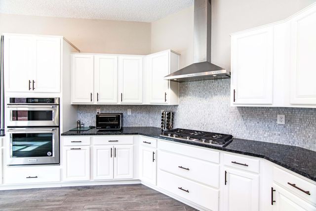 9216 Crystal Creek Lane NW, Albuquerque, NM 87120