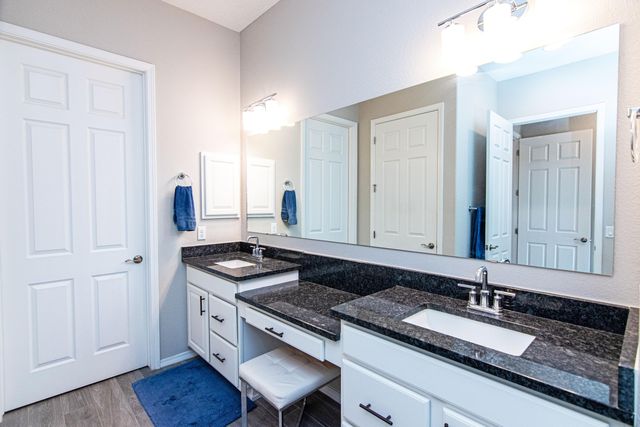 9216 Crystal Creek Lane NW, Albuquerque, NM 87120
