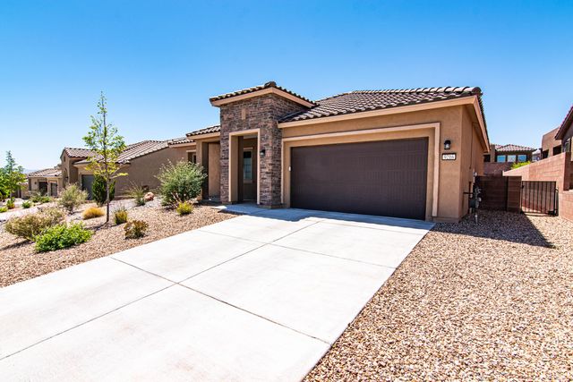 9216 Crystal Creek Lane NW, Albuquerque, NM 87120