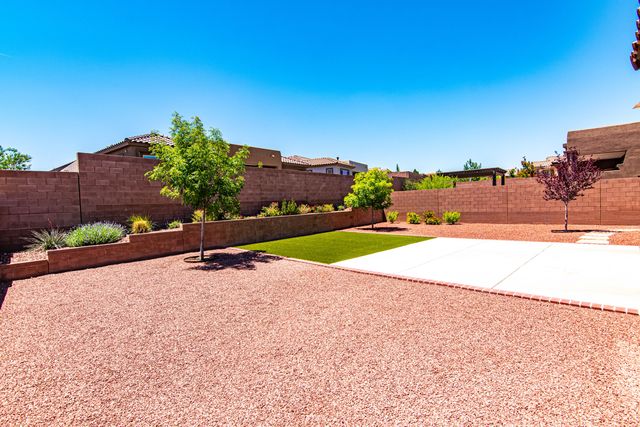 9216 Crystal Creek Lane NW, Albuquerque, NM 87120
