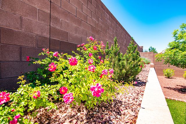 9216 Crystal Creek Lane NW, Albuquerque, NM 87120