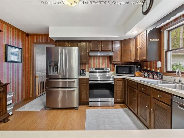 3869 Amma Road, Amma, WV 25005