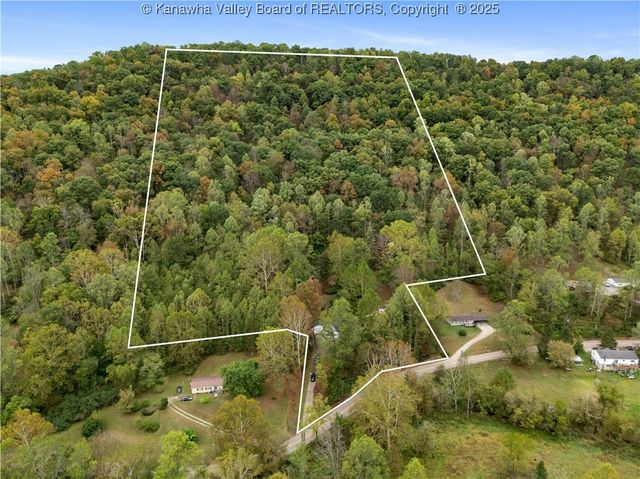 3869 Amma Road, Amma, WV 25005