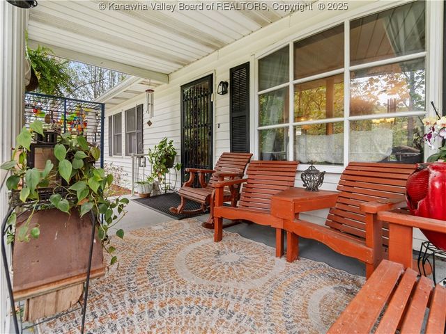 3869 Amma Road, Amma, WV 25005