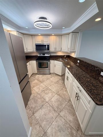 9393 MIDNIGHT PASS ROAD 806, Sarasota, FL 34242
