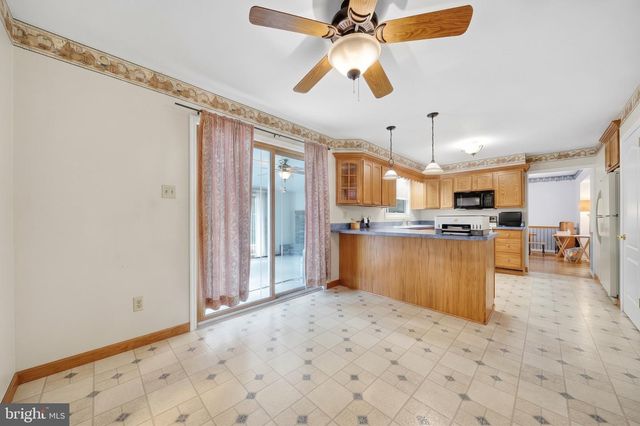 312 LOWER VALLEY RD, North Wales, PA 19454