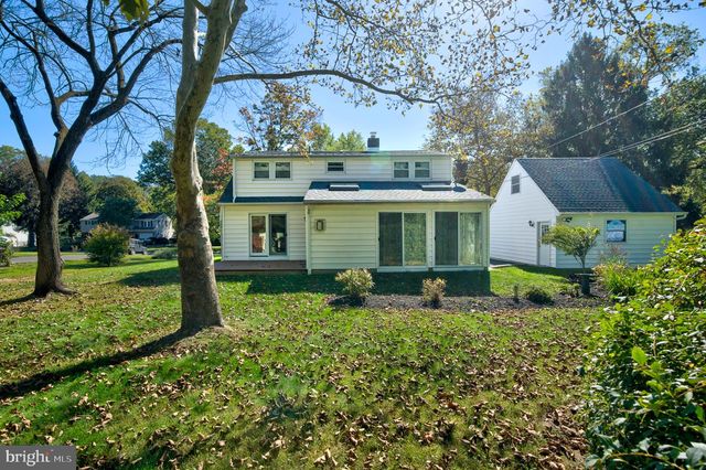 312 LOWER VALLEY RD, North Wales, PA 19454