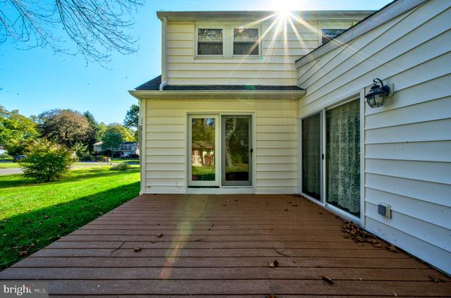 312 LOWER VALLEY RD, North Wales, PA 19454