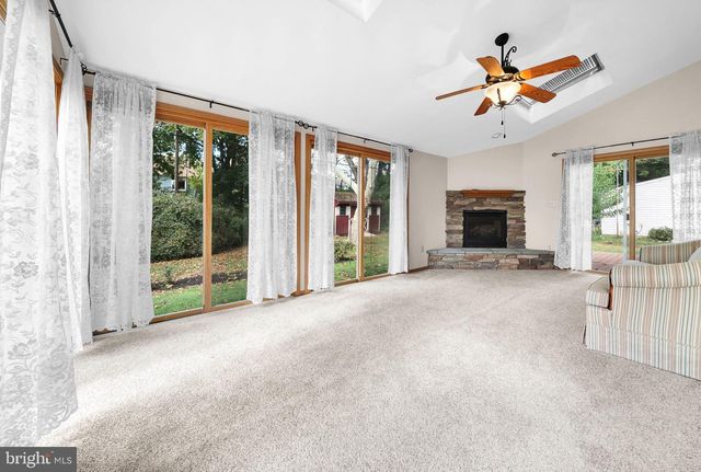 312 LOWER VALLEY RD, North Wales, PA 19454