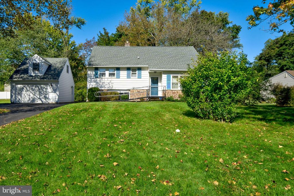 312 LOWER VALLEY RD, NORTH WALES, PA 19454 — exterior