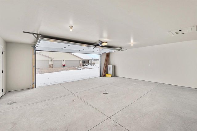 312 TWILIGHT TRAIL, Fond Du Lac, WI 54937