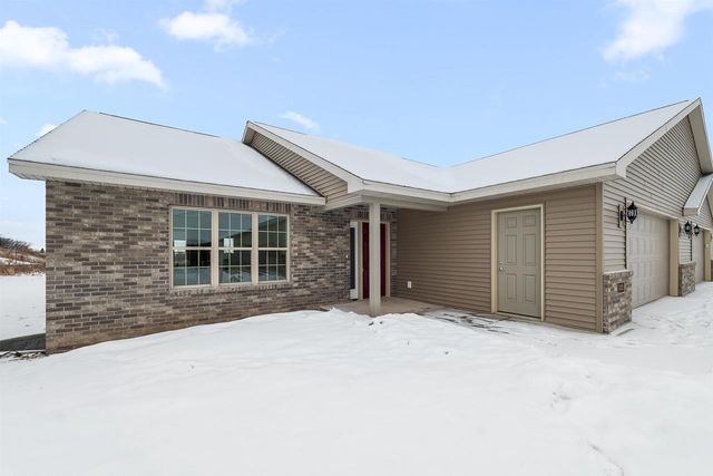 312 TWILIGHT TRAIL, Fond Du Lac, WI 54937