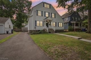 22 Laurel Pl, Fanwood Boro, NJ 07023