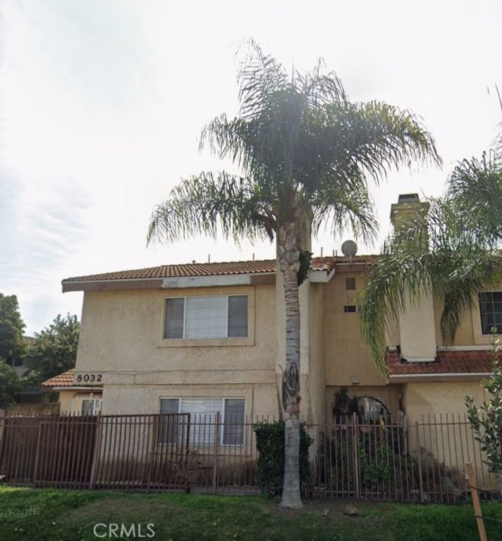 8032 Rose 17, Paramount, CA 90723
