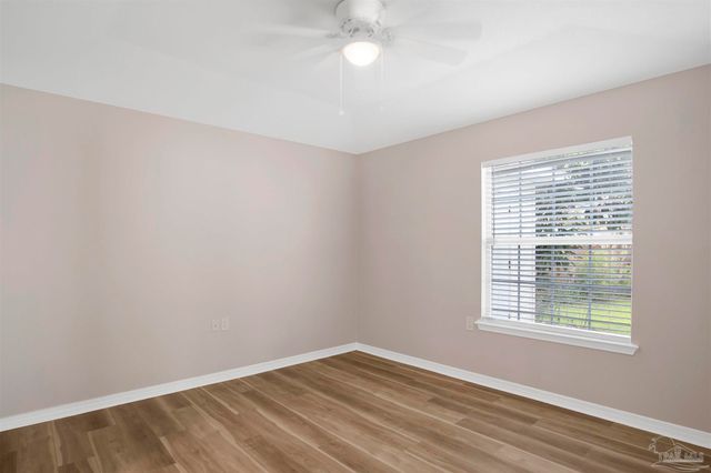 2491 Trailwood Dr, Cantonment, FL 32533