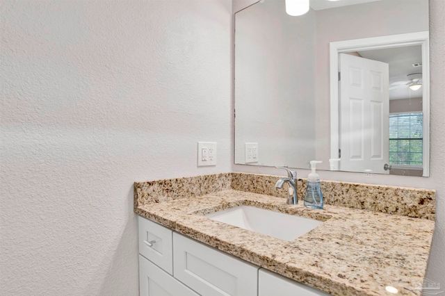 2491 Trailwood Dr, Cantonment, FL 32533