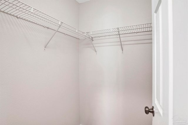 2491 Trailwood Dr, Cantonment, FL 32533