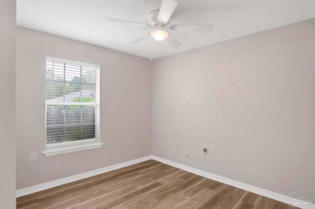 2491 Trailwood Dr, Cantonment, FL 32533