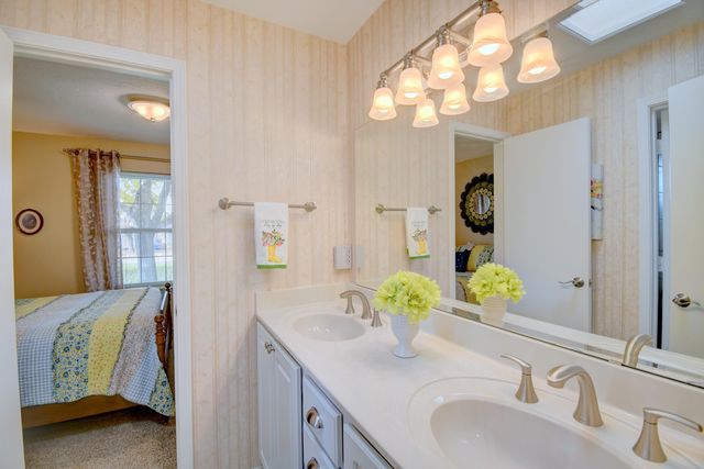 6900 Marilyn Avenue NE, Albuquerque, NM 87109