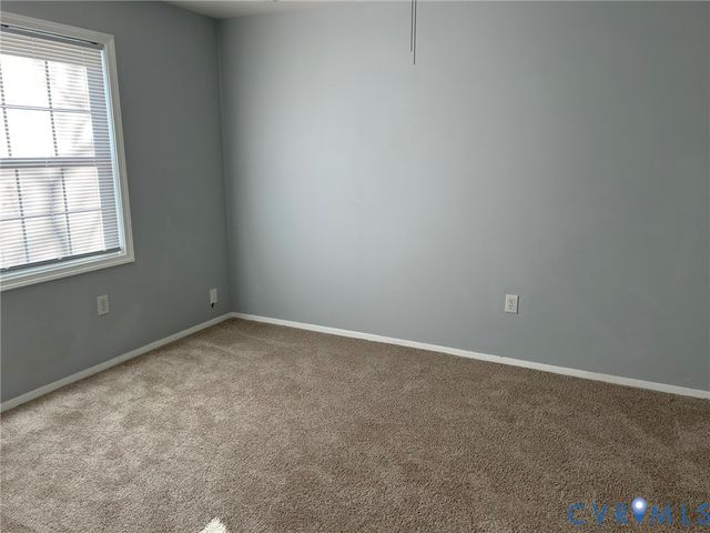 25 Meadow Lark Ln, Henrico, VA 23228