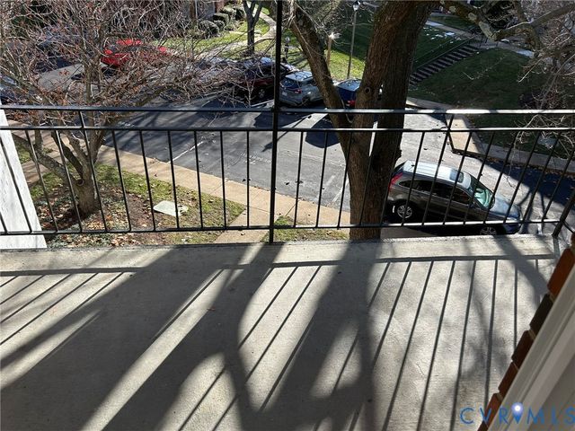 25 Meadow Lark Ln, Henrico, VA 23228