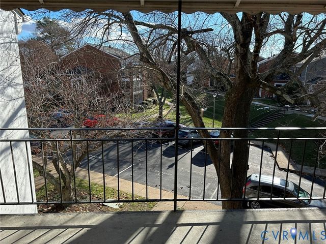 25 Meadow Lark Ln, Henrico, VA 23228