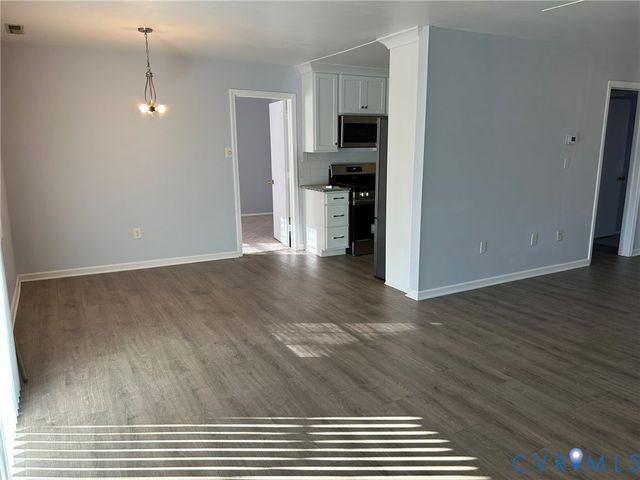 25 Meadow Lark Ln, Henrico, VA 23228