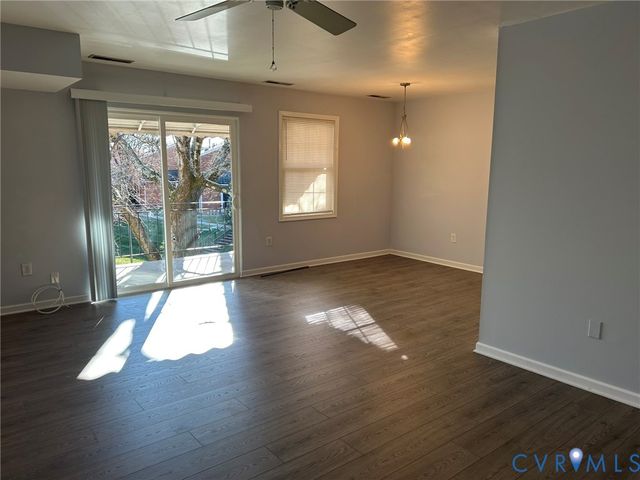 25 Meadow Lark Ln, Henrico, VA 23228