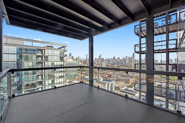 860 W Blackhawk Street 2106, Chicago, IL 60642
