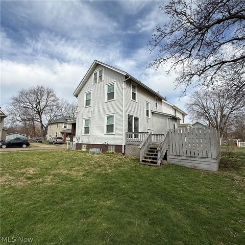 2106 Indiana Way NE, Canton, OH 44705