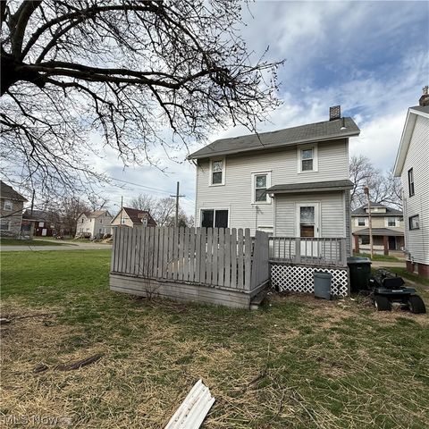 2106 Indiana Way NE, Canton, OH 44705