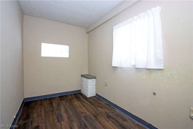 2106 Indiana Way NE, Canton, OH 44705