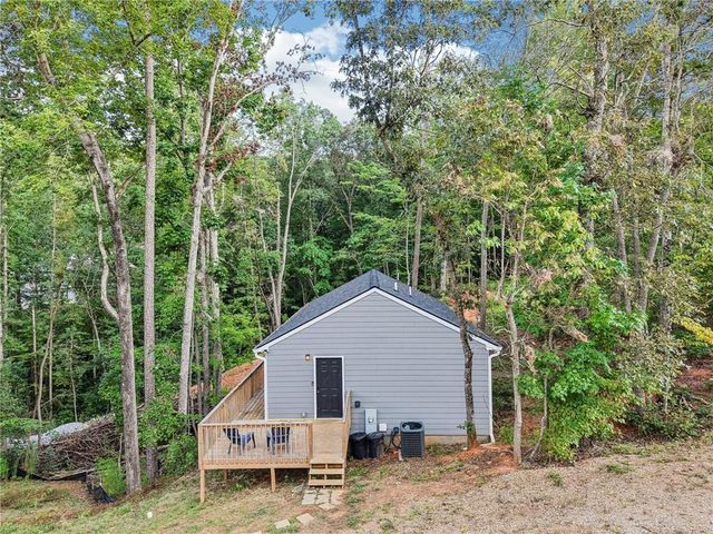 3662 Lakeview Drive, Gainesville, GA 30501