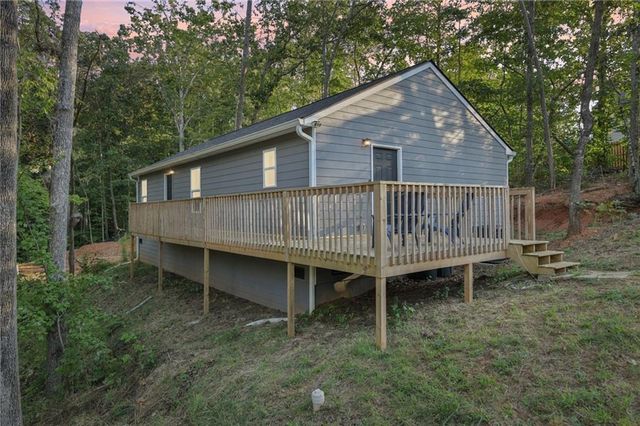 3662 Lakeview Drive, Gainesville, GA 30501