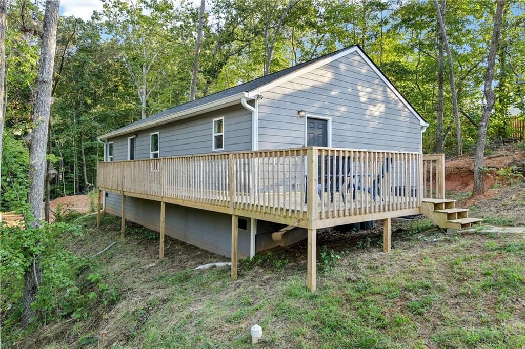 3662 Lakeview Drive, Gainesville, GA 30501