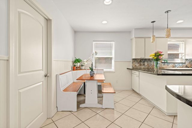 5827 Rutherglenn Drive, Houston, TX 77096