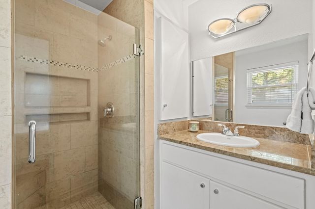 5827 Rutherglenn Drive, Houston, TX 77096