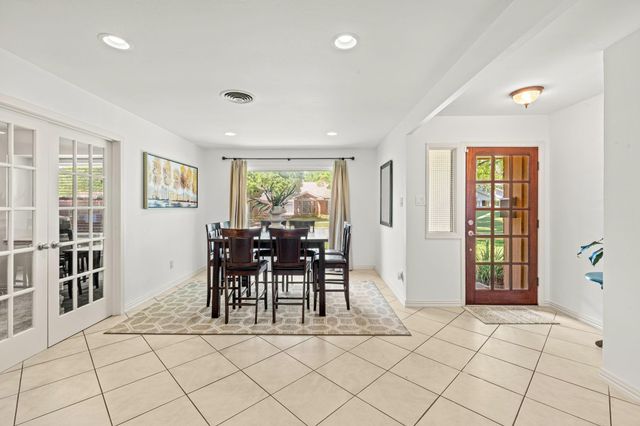 5827 Rutherglenn Drive, Houston, TX 77096