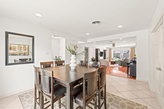 5827 Rutherglenn Drive, Houston, TX 77096