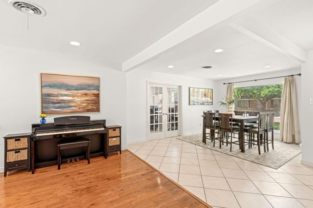 5827 Rutherglenn Drive, Houston, TX 77096