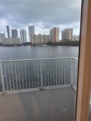 3922 NE 166th St S316, North Miami Beach, FL 33160