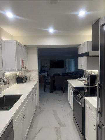 3922 NE 166th St S316, North Miami Beach, FL 33160