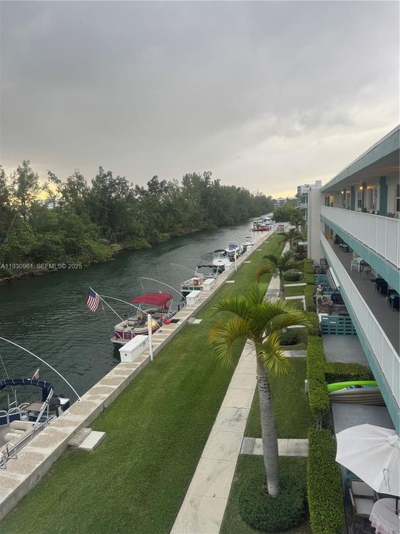 3922 NE 166th St S316, North Miami Beach, FL 33160