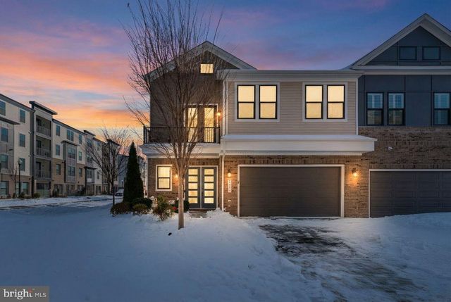 42905 SANDY QUAIL TER, Ashburn, VA 20148