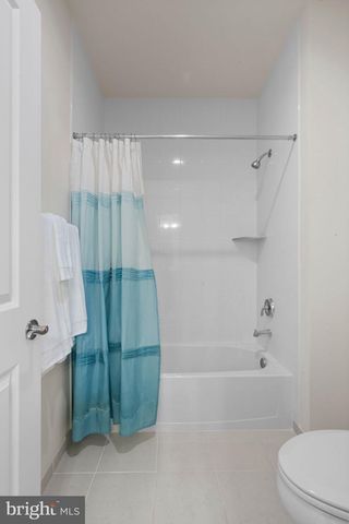 42905 SANDY QUAIL TER, Ashburn, VA 20148