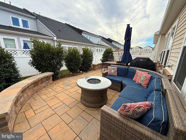 42905 SANDY QUAIL TER, Ashburn, VA 20148