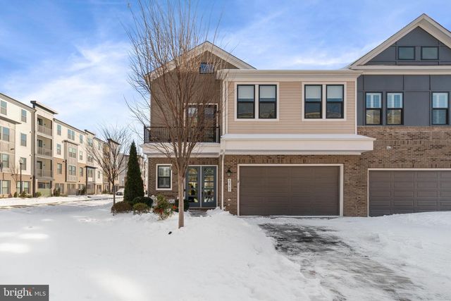 42905 SANDY QUAIL TER, Ashburn, VA 20148